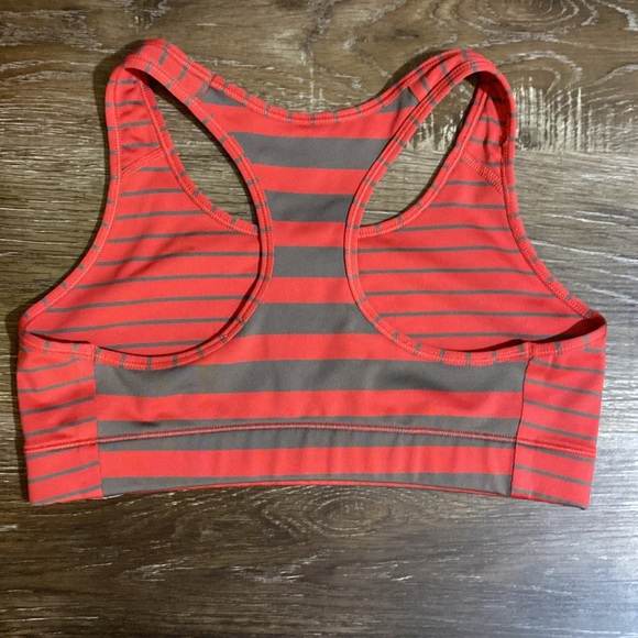 Nike Pro Dri-Fit Sports Bra - Picture 6 of 7